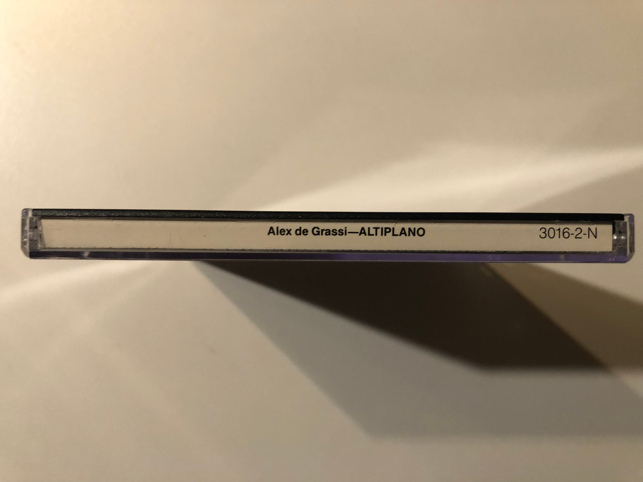 https://cdn10.bigcommerce.com/s-62bdpkt7pb/products/0/images/292558/Alex_de_Grassi_Altiplano_Novus_Audio_CD_1987_3016-2-N_3__97038.1691676644.1280.1280.JPG?c=2&_gl=1*10i2jtz*_ga*MjA2NTIxMjE2MC4xNTkwNTEyNTMy*_ga_WS2VZYPC6G*MTY5MTY3MTE1OS4xMDE2LjEuMTY5MTY3NjUzOC42MC4wLjA.