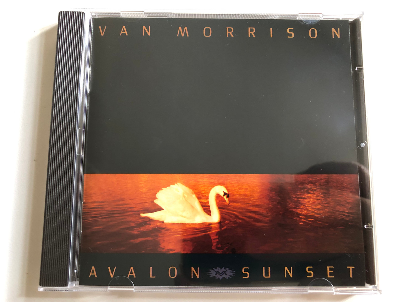 https://cdn10.bigcommerce.com/s-62bdpkt7pb/products/0/images/299133/Van_Morrison_Avalon_Sunset_Polydor_Audio_CD_1989_839_262-2_1__33979.1694064318.1280.1280.JPG?c=2&_gl=1*qj0ndu*_ga*MjA2NTIxMjE2MC4xNTkwNTEyNTMy*_ga_WS2VZYPC6G*MTY5NDA2MzU2NS4xMDYxLjEuMTY5NDA2NDIyOC4zNC4wLjA.