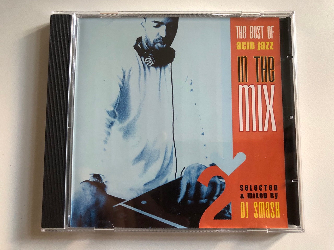 https://cdn10.bigcommerce.com/s-62bdpkt7pb/products/0/images/299224/The_Best_Of_Acid_Jazz_In_The_Mix_2_-_Selected_Mixed_By_DJ_Smash_Instinct_Records_Audio_CD_2000_INS512-2_1__53813.1694145216.1280.1280.JPG?c=2&_gl=1*1s4gntt*_ga*MjA2NTIxMjE2MC4xNTkwNTEyNTMy*_ga_WS2VZYPC6G*MTY5NDE0NDQwMy4xMDYzLjEuMTY5NDE0NTA4NC4zMC4wLjA.