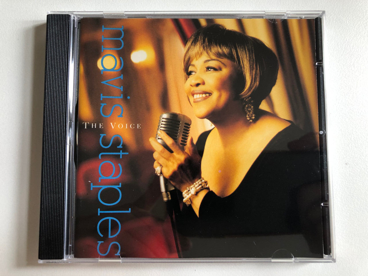 https://cdn10.bigcommerce.com/s-62bdpkt7pb/products/0/images/300994/Mavis_Staples_The_Voice_Paisley_Park_Audio_CD_1993_7599-25049-2_1__00358.1694590127.1280.1280.JPG?c=2&_gl=1*1yi2vkt*_ga*MjA2NTIxMjE2MC4xNTkwNTEyNTMy*_ga_WS2VZYPC6G*MTY5NDU4MjcxNC4xMDY4LjEuMTY5NDU5MDA5OC42MC4wLjA.