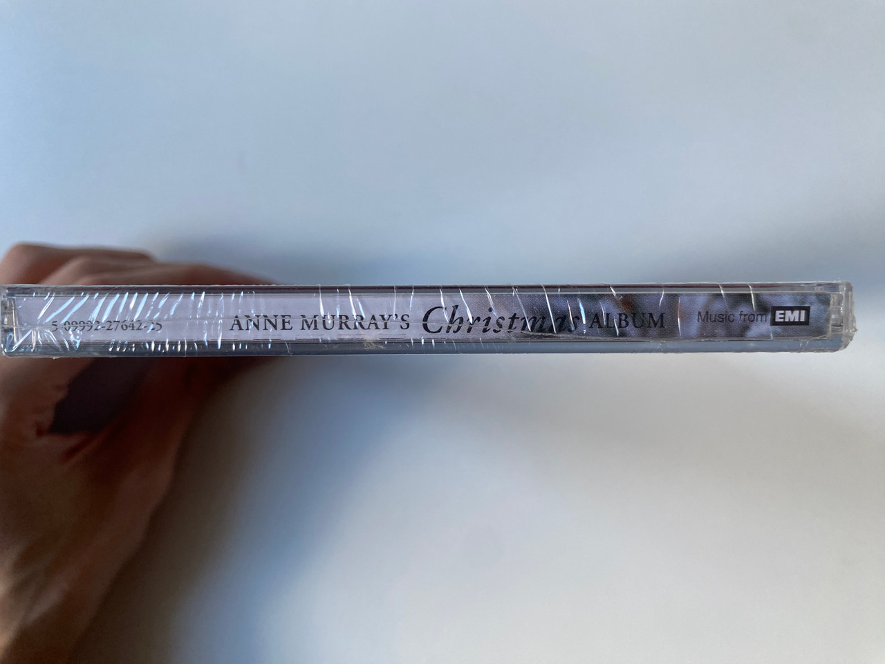 https://cdn10.bigcommerce.com/s-62bdpkt7pb/products/0/images/302073/Anne_Murrays_Christmas_Album_EMI_Audio_CD_2008_5-09992-27642-25_3__01987.1695972960.1280.1280.jpg?c=2&_gl=1*1u8ukex*_ga*MjA2NTIxMjE2MC4xNTkwNTEyNTMy*_ga_WS2VZYPC6G*MTY5NTk2Nzc2My4xMDc2LjEuMTY5NTk3MjQ5My41MS4wLjA.