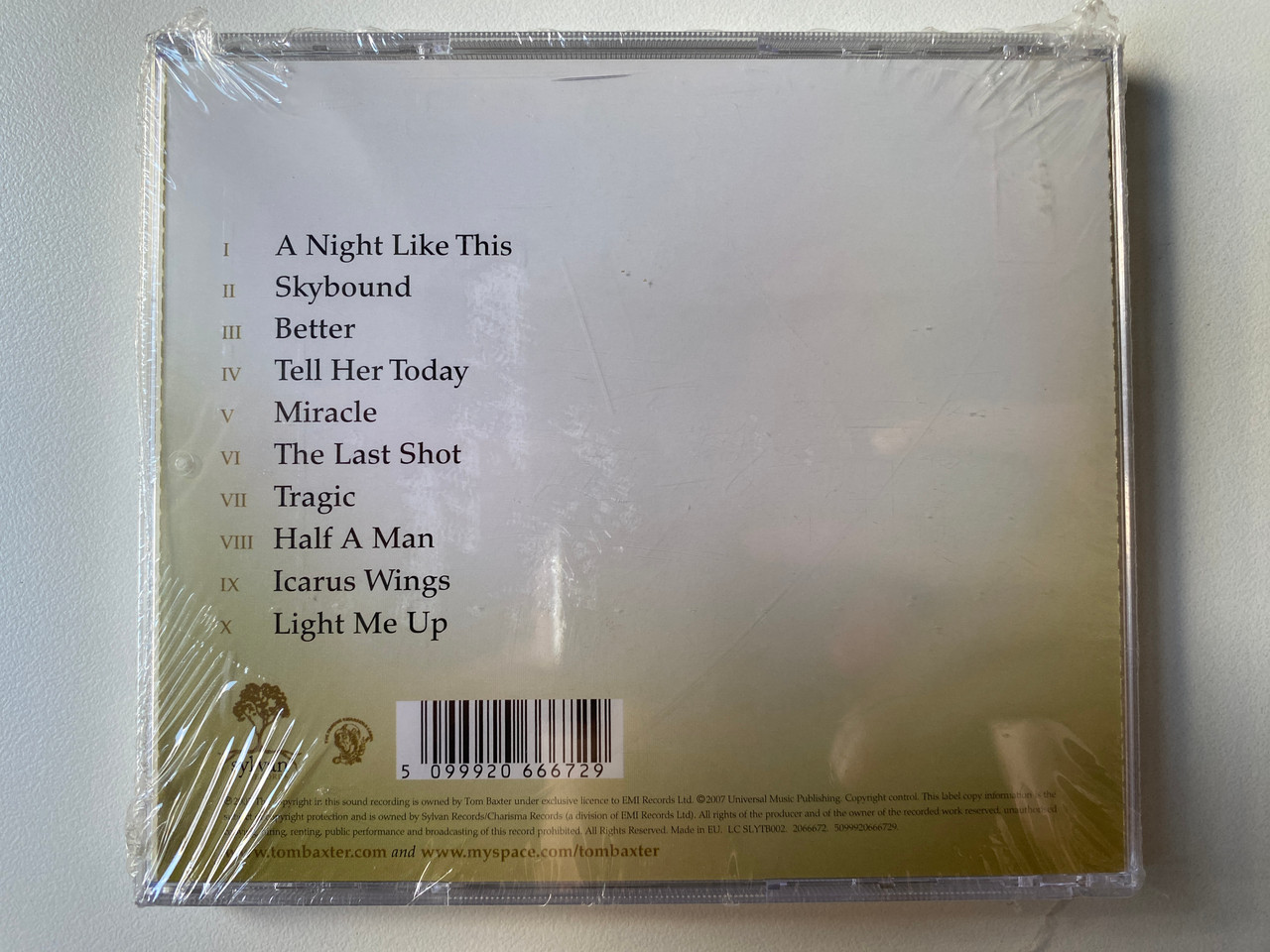 https://cdn10.bigcommerce.com/s-62bdpkt7pb/products/0/images/302085/Tom_Baxter_Skybound_Sylvan_Records_Audio_CD_2007_5099920666729_2__95273.1695975024.1280.1280.jpg?c=2&_gl=1*13jm5tk*_ga*MjA2NTIxMjE2MC4xNTkwNTEyNTMy*_ga_WS2VZYPC6G*MTY5NTk2Nzc2My4xMDc2LjEuMTY5NTk3NDkzNy4xMi4wLjA.