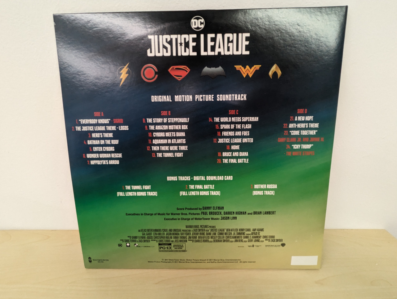 https://cdn10.bigcommerce.com/s-62bdpkt7pb/products/0/images/302276/Justice_League_Original_Motion_Picture_Soundtrack_-_Music_By_Danny_Elfman_Double_Vinyl_Bonus_Tracks_Download_WaterTower_Music_2x_LP_2017_WTM39989_4__43161.1696321392.1280.1280.jpg?c=2&_gl=1*gvmhyr*_ga*MjA2NTIxMjE2MC4xNTkwNTEyNTMy*_ga_WS2VZYPC6G*MTY5NjMxNzA5OS4xMDgyLjEuMTY5NjMyMTEzNy41OC4wLjA.