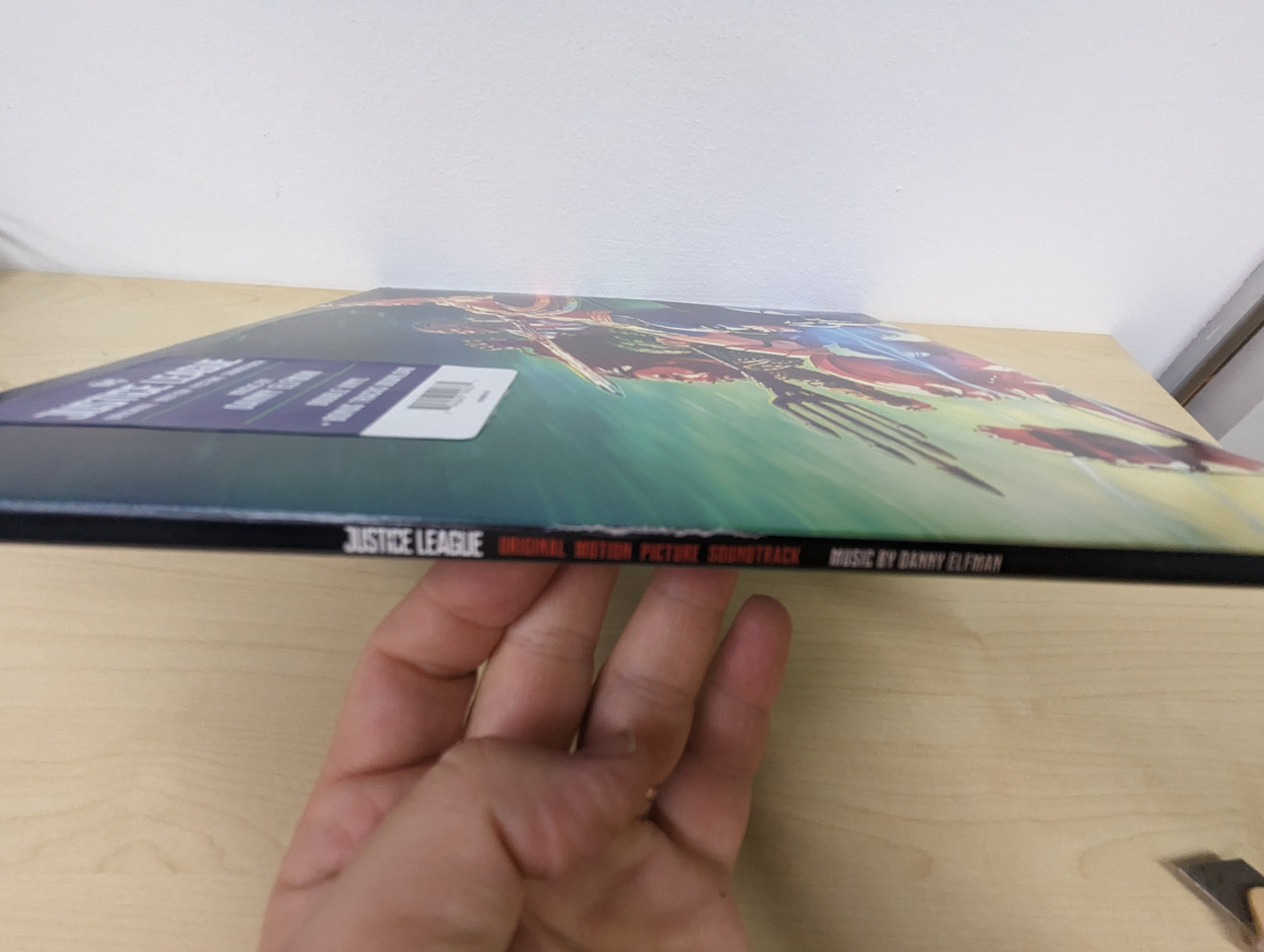 https://cdn10.bigcommerce.com/s-62bdpkt7pb/products/0/images/302278/Justice_League_Original_Motion_Picture_Soundtrack_-_Music_By_Danny_Elfman_Double_Vinyl_Bonus_Tracks_Download_WaterTower_Music_2x_LP_2017_WTM39989_5__14024.1696321441.1280.1280.jpg?c=2&_gl=1*gvmhyr*_ga*MjA2NTIxMjE2MC4xNTkwNTEyNTMy*_ga_WS2VZYPC6G*MTY5NjMxNzA5OS4xMDgyLjEuMTY5NjMyMTEzNy41OC4wLjA.