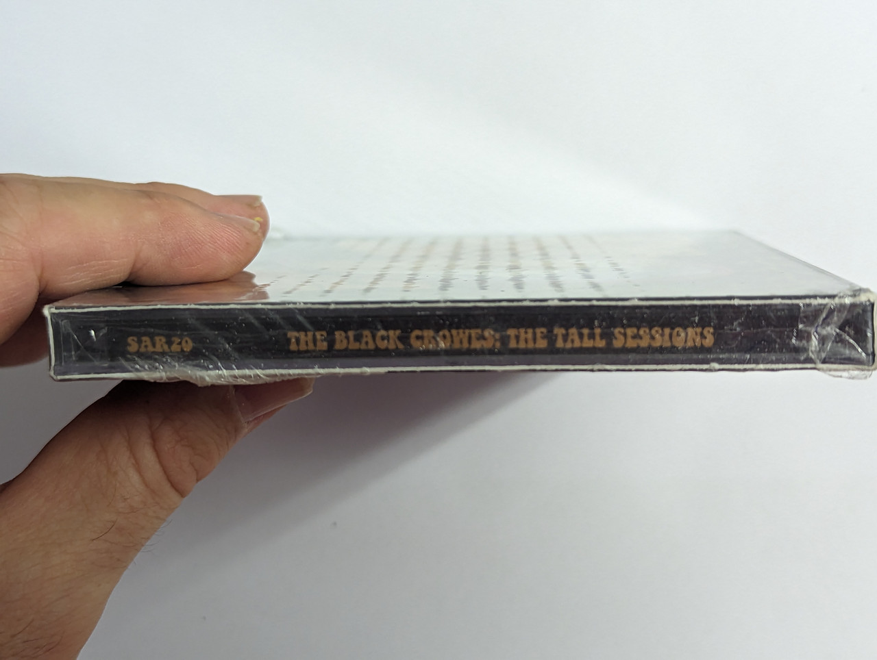 https://cdn10.bigcommerce.com/s-62bdpkt7pb/products/0/images/302559/The_Black_Crowes_The_Lost_Crowes_Silver_Arrow_2x_Audio_CD_2017_SAR20_3__30379.1696498929.1280.1280.jpg?c=2&_gl=1*ukzkvj*_ga*MjA2NTIxMjE2MC4xNTkwNTEyNTMy*_ga_WS2VZYPC6G*MTY5NjQ5NDU2NS4xMDg4LjEuMTY5NjQ5ODY5OC41Mi4wLjA.