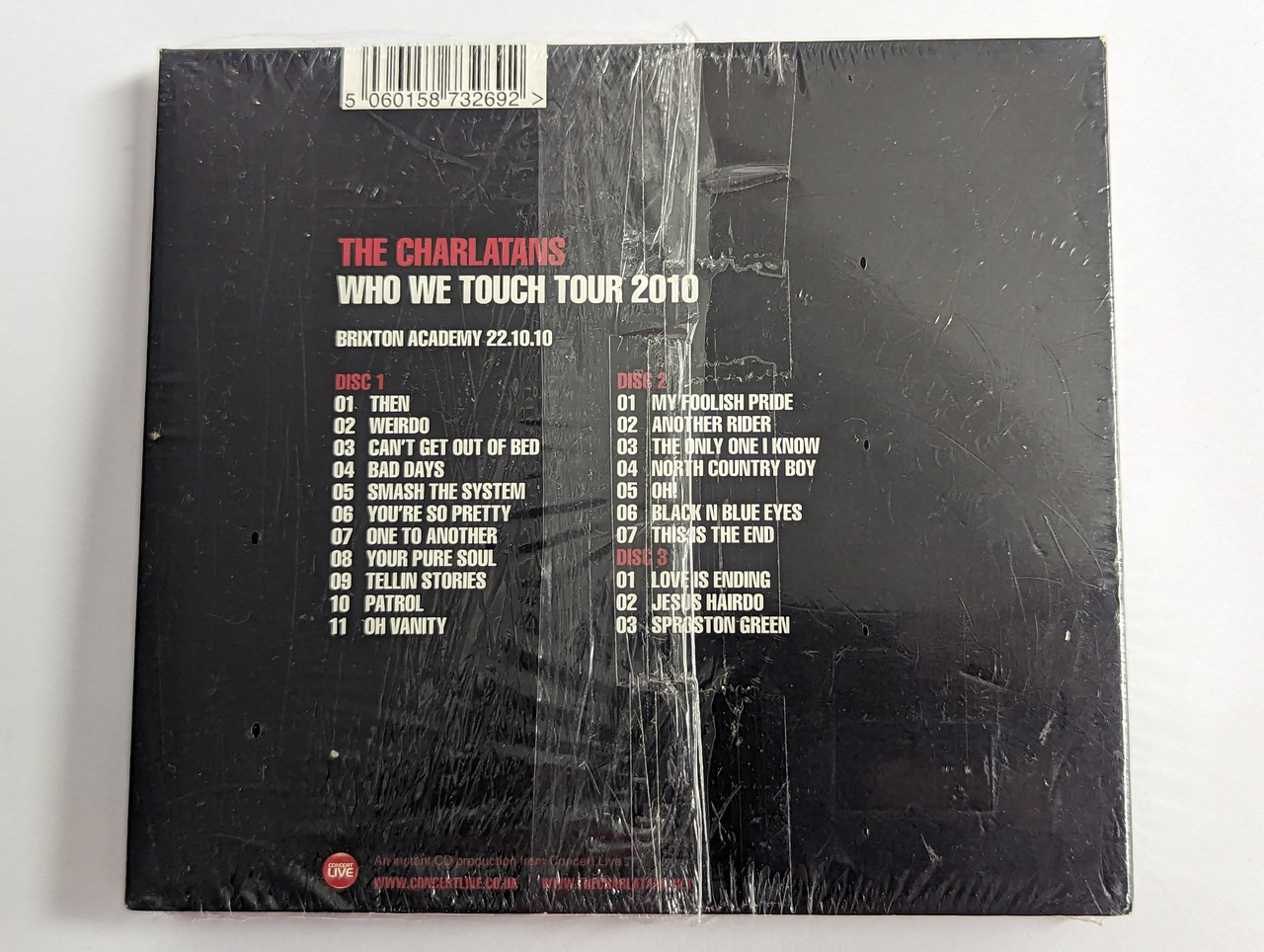 https://cdn10.bigcommerce.com/s-62bdpkt7pb/products/0/images/302570/The_Charlatans_Who_We_Touch_Tour_2010_Concert_Live_3x_Audio_CD_CLCD316_2__69469.1696502359.1280.1280.jpg?c=2&_gl=1*1hyfr7f*_ga*MjA2NTIxMjE2MC4xNTkwNTEyNTMy*_ga_WS2VZYPC6G*MTY5NjQ5NDU2NS4xMDg4LjEuMTY5NjUwMjIyMS4xMC4wLjA.