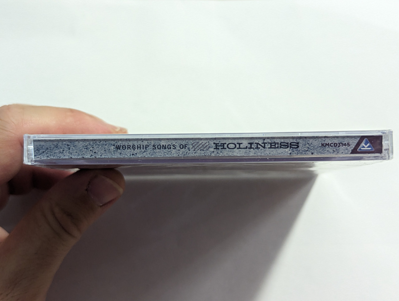 https://cdn10.bigcommerce.com/s-62bdpkt7pb/products/0/images/302648/Worship_Songs_Of_Holiness_Kingsway_Music_Audio_CD_2010_KMCD3145_3__99406.1696585069.1280.1280.jpg?c=2&_gl=1*1jpd3u*_ga*MjA2NTIxMjE2MC4xNTkwNTEyNTMy*_ga_WS2VZYPC6G*MTY5NjU4NDYyNy4xMDkyLjEuMTY5NjU4NDc5Ny40LjAuMA..