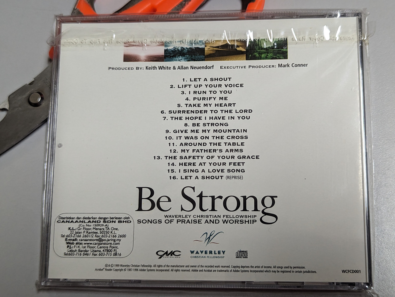 https://cdn10.bigcommerce.com/s-62bdpkt7pb/products/0/images/303366/Be_Strong_-_Songs_Of_Praise_And_Worship_Waverley_Christian_Fellowship_Audio_CD_1999_WCFCD001_2__36743.1697030425.1280.1280.jpg?c=2&_gl=1*2q7wcb*_ga*MjA2NTIxMjE2MC4xNTkwNTEyNTMy*_ga_WS2VZYPC6G*MTY5NzAyOTYwNy4xMDk3LjEuMTY5NzAzMDEzNS41Mi4wLjA.