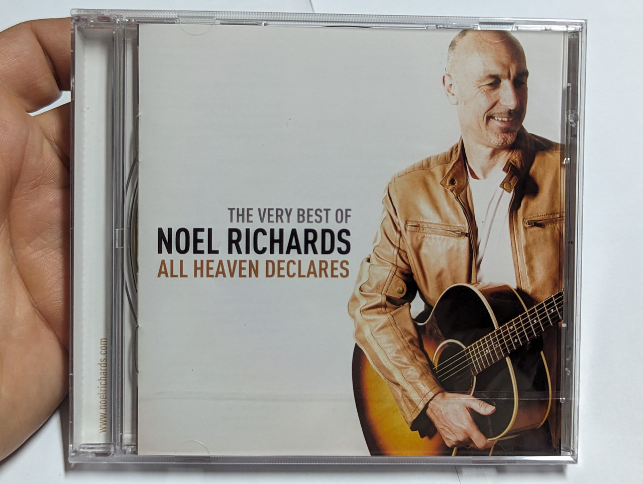 https://cdn10.bigcommerce.com/s-62bdpkt7pb/products/0/images/303677/The_Very_Best_Of_Noel_Richards_-_All_Heaven_Declares_Kingsway_Music_Audio_CD_2010_KMCD3102_1__62530.1697118614.1280.1280.jpg?c=2&_gl=1*1x0y6w3*_ga*MjA2NTIxMjE2MC4xNTkwNTEyNTMy*_ga_WS2VZYPC6G*MTY5NzExODQwOS4xMTAwLjAuMTY5NzExODQ5My40NC4wLjA.