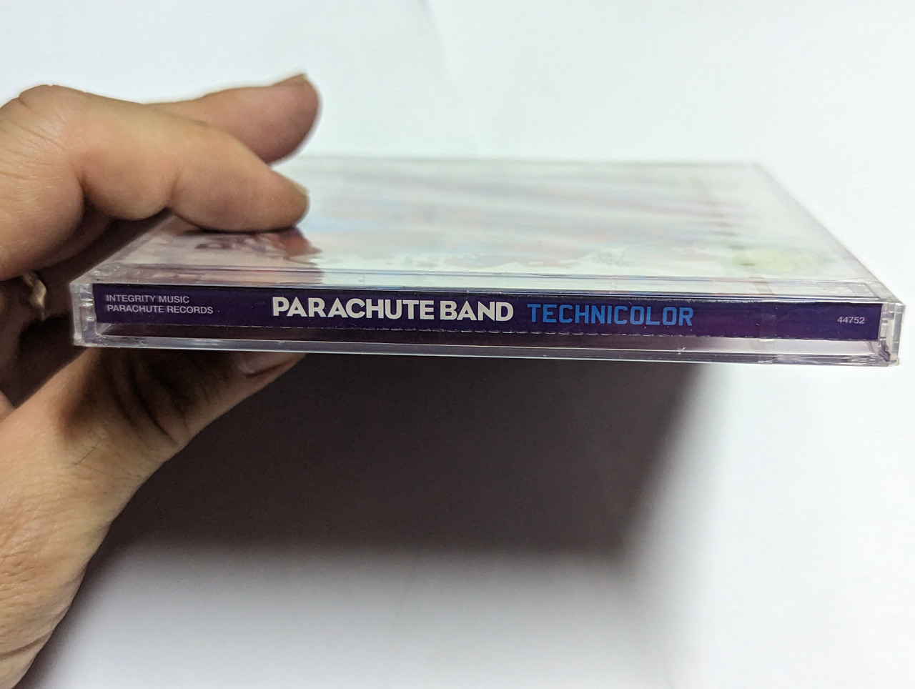 https://cdn10.bigcommerce.com/s-62bdpkt7pb/products/0/images/303736/Parachute_Band_Technicolor_Integrity_Music_Audio_CD_2008_44752_3__88477.1697203123.1280.1280.jpg?c=2&_gl=1*hxo2bm*_ga*MjA2NTIxMjE2MC4xNTkwNTEyNTMy*_ga_WS2VZYPC6G*MTY5NzE4NjU5Mi4xMTAxLjEuMTY5NzE5Mjc3NC42MC4wLjA.