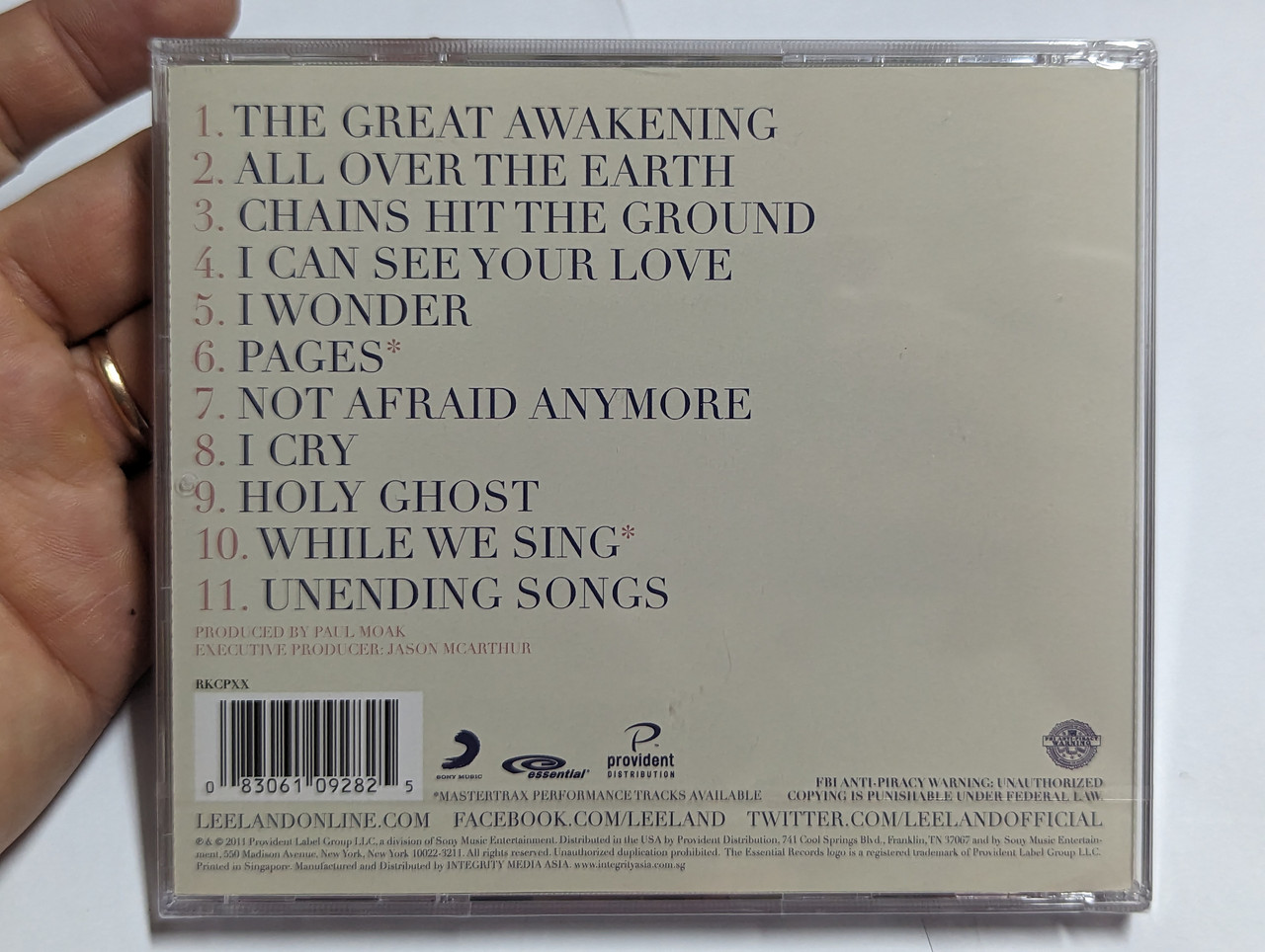 https://cdn10.bigcommerce.com/s-62bdpkt7pb/products/0/images/303756/Leeland_The_Great_Awakening_Essential_Records_Audio_CD_2011_83061-0928-2_2__05624.1697208343.1280.1280.jpg?c=2&_gl=1*uqz1j0*_ga*MjA2NTIxMjE2MC4xNTkwNTEyNTMy*_ga_WS2VZYPC6G*MTY5NzIwNzk0OS4xMTAzLjEuMTY5NzIwODMwOS42MC4wLjA.