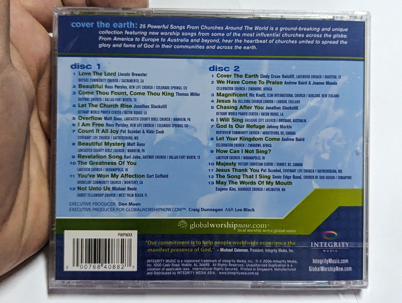 https://cdn10.bigcommerce.com/s-62bdpkt7pb/products/0/images/304099/Cover_The_Earth_-_25_powerful_songs_from_churches_around_the_world_Integrity_Music_2x_Audio_CD_2006_40882_2__90498.1697520168.1280.1280.jpg?c=2&_gl=1*1m61t6e*_ga*MjA2NTIxMjE2MC4xNTkwNTEyNTMy*_ga_WS2VZYPC6G*MTY5NzUxNjM1OC4xMTA1LjEuMTY5NzUxOTk3Mi42MC4wLjA.