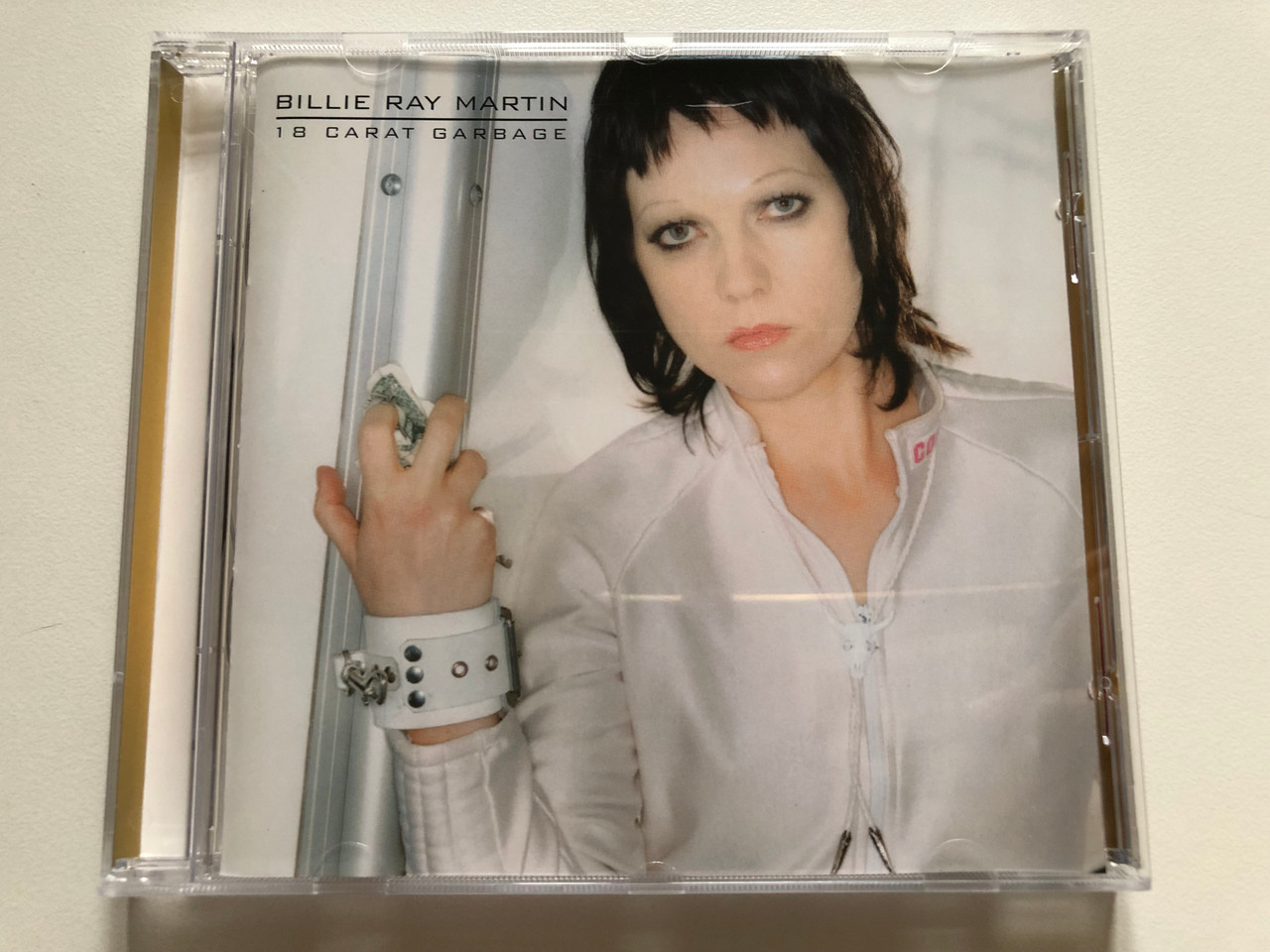 https://cdn10.bigcommerce.com/s-62bdpkt7pb/products/0/images/307033/Billie_Ray_Martin_18_Carat_Garbage_Sonnenstahl_Records_Audio_CD_2001_SREC104_1__68285.1698441806.1280.1280.JPG?c=2