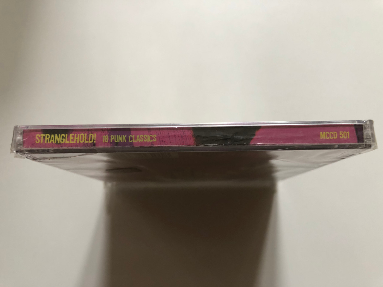 https://cdn10.bigcommerce.com/s-62bdpkt7pb/products/0/images/311269/Stranglehold_18_Punk_Classics_-_X-Ray_Spex_Sex_Pistols_The_Adverts_Buzzcocks_Boomtown_Rats_Stranglers_Ian_Durry_And_The_Blockheads_Music_Club_Audio_CD_2002_MCCD_501_3__54786.1699546632.1280.1280.JPG?c=2