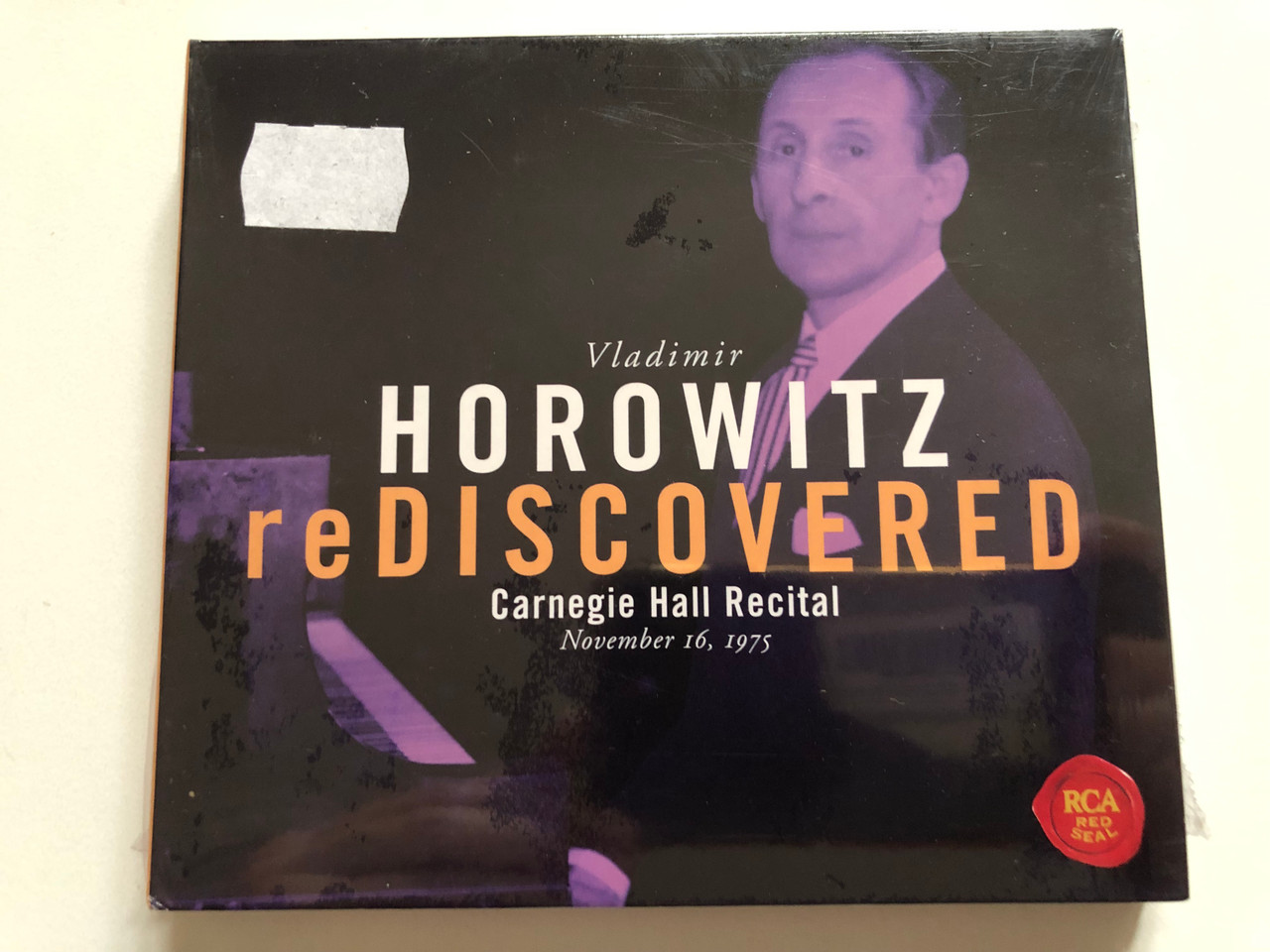 https://cdn10.bigcommerce.com/s-62bdpkt7pb/products/0/images/312238/Vladimir_Horowitz_Rediscovered_Carnegie_Hall_Recital_November_16_1975_RCA_Red_Seal_2x_Audio_CD_2003_82876_50754_2_1__65083.1699955139.1280.1280.JPG?c=2