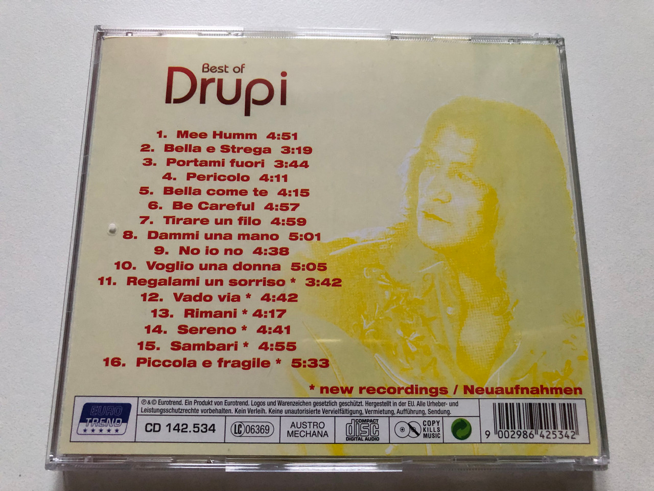 https://cdn10.bigcommerce.com/s-62bdpkt7pb/products/0/images/312817/Best_Of_Drupi_-_Piccola_e_fragile_Voda_Via_Pericolo_Bella_come_te_No_io_no_Portami_fuori_Sereno_Eurotrend_Audio_CD_CD_142_2__83823.1700152997.1280.1280.JPG?c=2