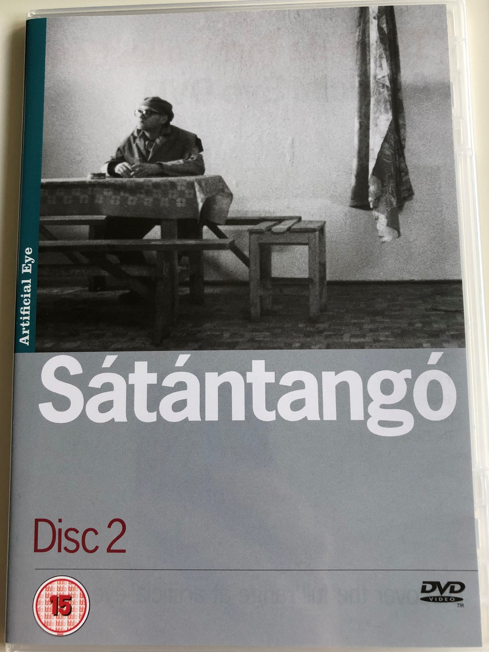 Sátántangó Disc 2. DVD 1994 Satan's Tango / Directed by Béla Tarr /  Starring: Mihály Víg, Putyi Horváth, László Lugossy / Chapters 4-6 -  bibleinmylanguage