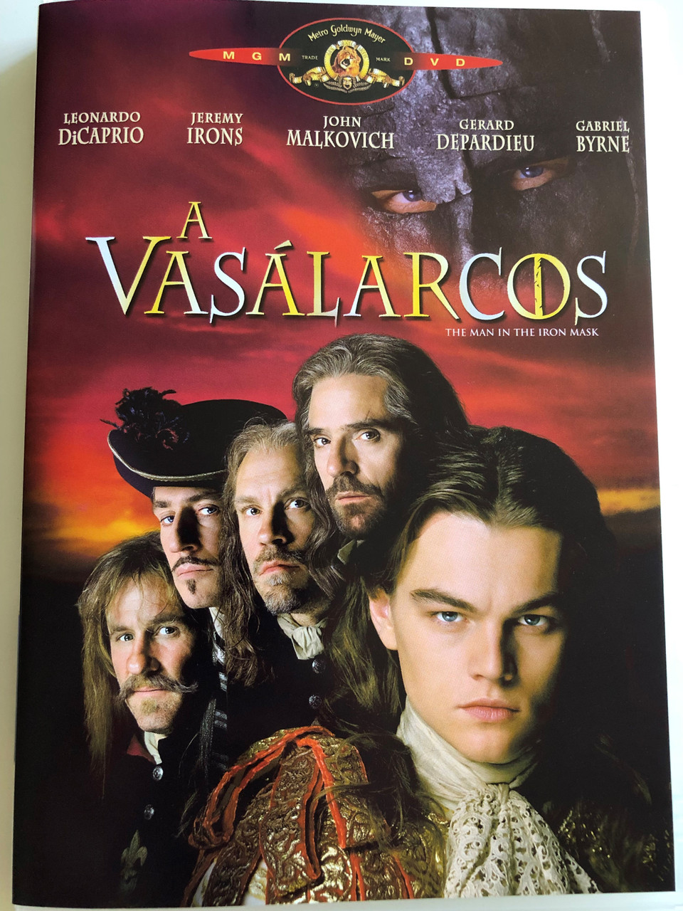 The Man in the Iron mask DVD 1998 A Vasálarcos / Directed by Randall  Wallace / Starring: Leonardo DiCaprio, Jeremy Irons, John Malkovich, Gerard  Depardieu - bibleinmylanguage