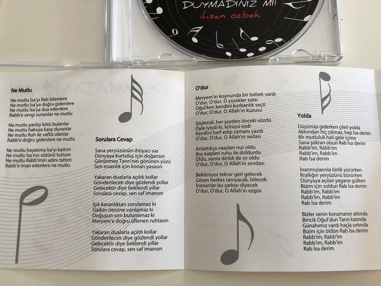Ihsan Ozbek Duymadiniz Mi Isa Isa Diye Ne Mutlu Yolda Bizim Isa Audio Cd 2009 Turkish Christian Songs Bibleinmylanguage