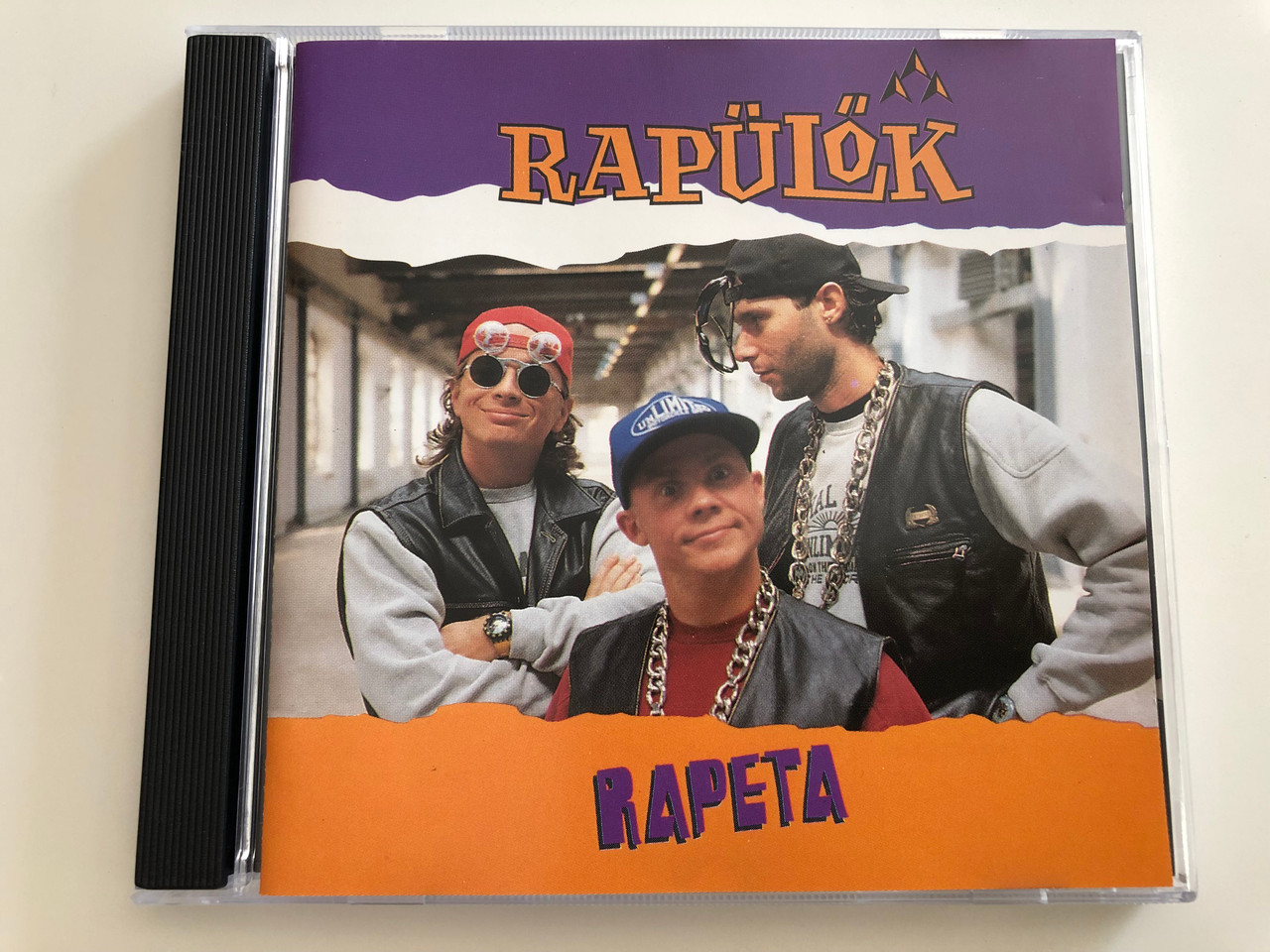 Rapulok Rapeta Jo Reggelt Piti Vumen Mi Kene Ha Volna Lapat Audio Cd 1993 Bmg Ariola Hungary Berkes Gabor Geszti Peter Szentmihalyi Gabor Hungarian Rap Bibleinmylanguage