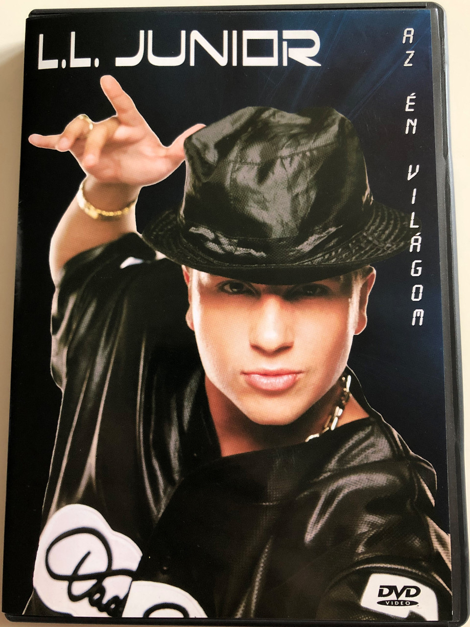 L L Junior Az En Vilagom Dvd 2004 Lesi Laszlo Csaba Hungarian Rap Artist Private Moon Records Bibleinmylanguage