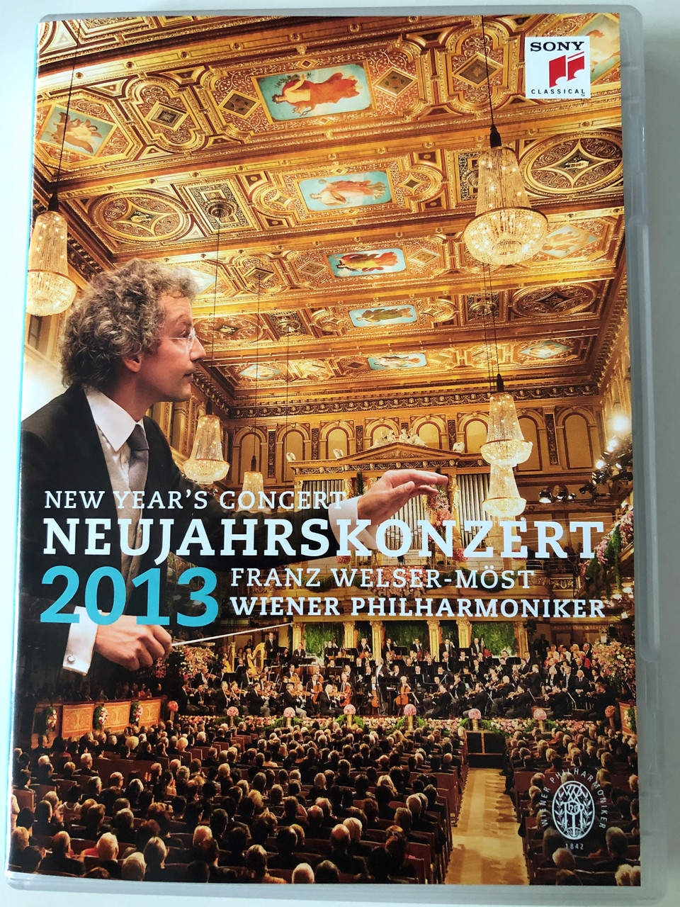 Neujahrskonzert 2013 DVD New Year's Concert / Conducted by Franz  Welser-Möst / Directed by Karina Fibich / Live Recording from the  Musikverein Vienna / Wiener Philharmoniker / Sony Classical - Bible in My  Language