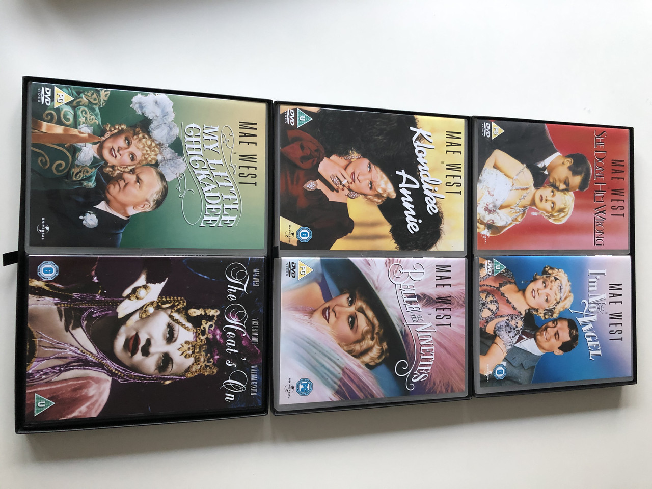 Mae West Dvd Box Set 6 Dvd She Done Him Wrong I M No Angel Belle Of The Ninetie Klondike Annie My Little Chickadee The Heat S On Black White Classic