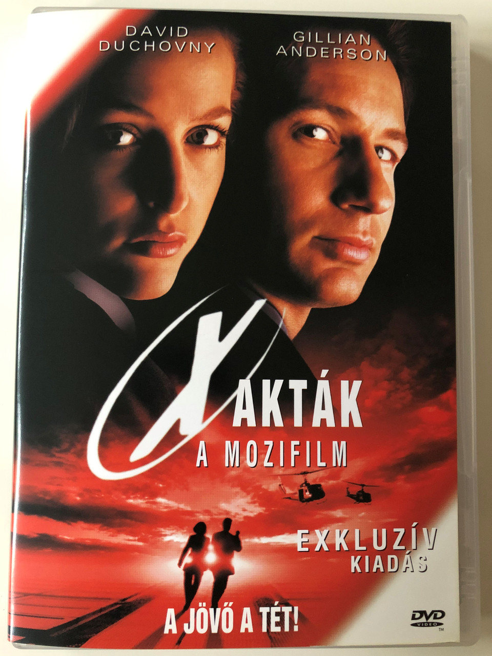 X-Files the Movie (Fight the Future) DVD 1998 X-Akták a mozifilm / Directed  by Rob Bowman / Starring: David Duchovny, Gillian Anderson, Martin Landau -  bibleinmylanguage