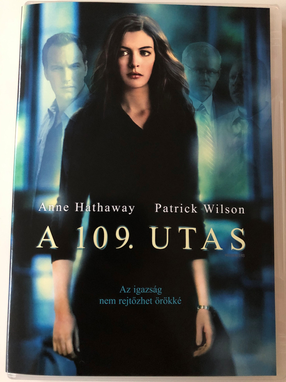 Passengers DVD 2008 A 109. utas / Directed by Rodrigo Garcia / Starring:  Anne Hathaway, Patrick Wilson - bibleinmylanguage