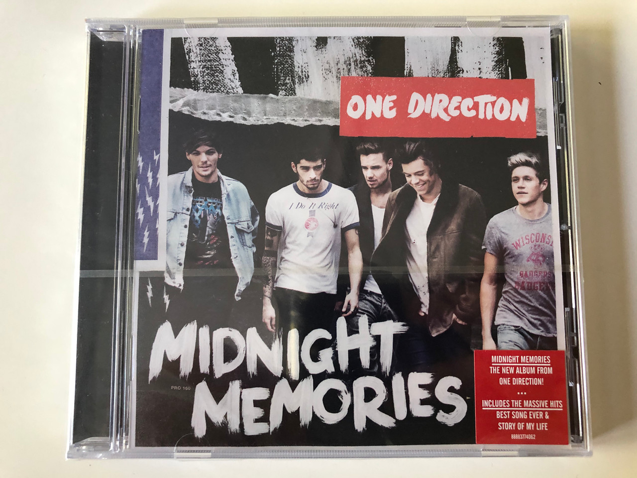 One Direction ‎– Midnight Memories / The New Album From One Direction! /  Includes the Massive Hits - Best Song Ever & Story of My Life / Sony Music  ‎Audio CD 2013 / 88883774062 - bibleinmylanguage