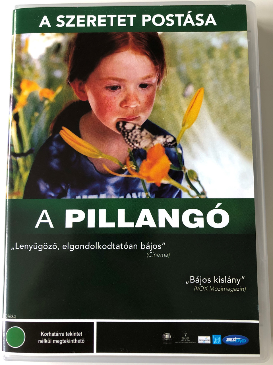 Le Papillon DVD 2002 A Pillangó / Directed by Philippe Muyl / Starring:  Michel Serrault, Claire Bouanich, Jacques Bouanich - bibleinmylanguage