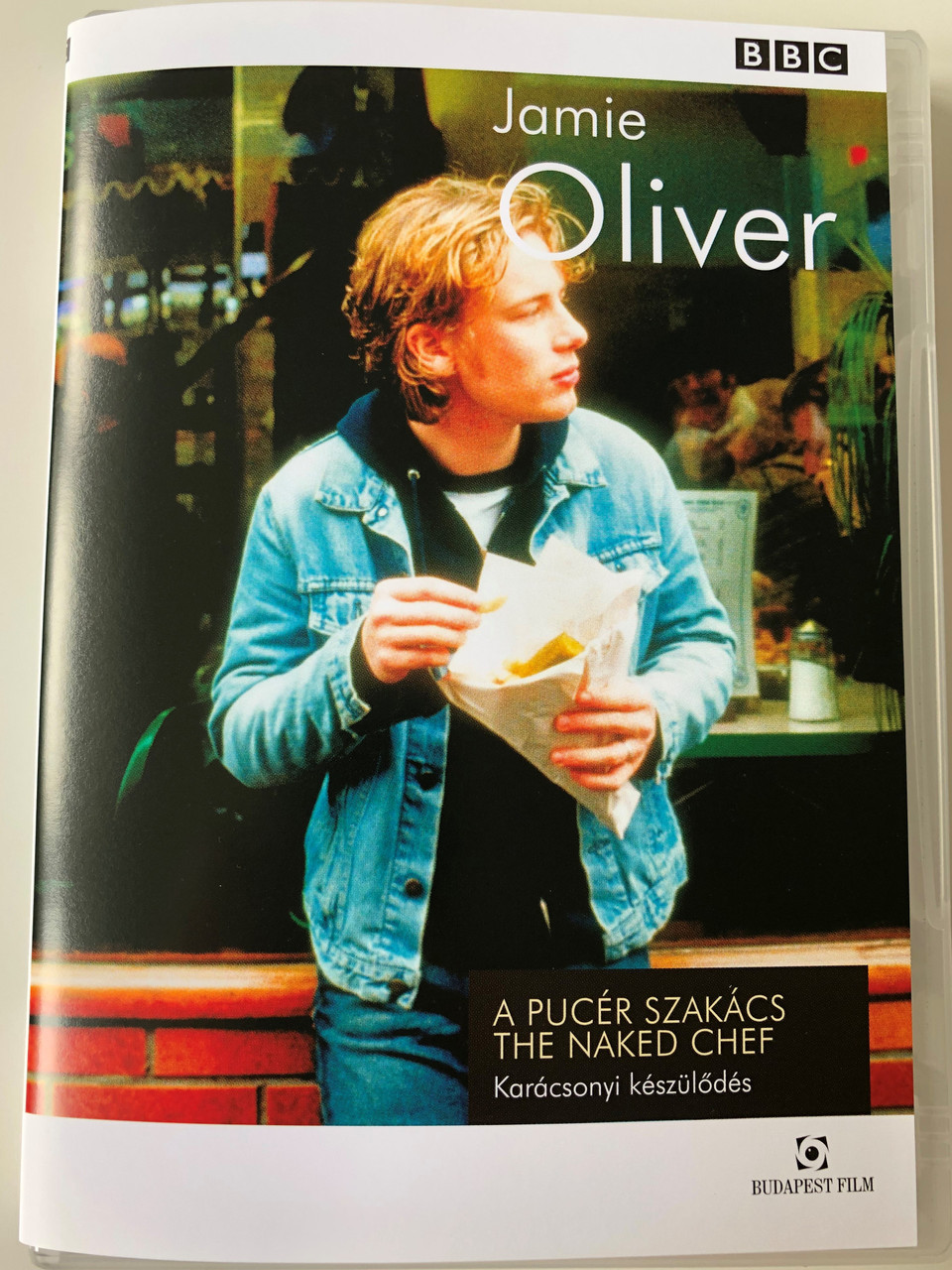 Jamie Oliver - The Naked Chef DVD 2000 A Pucér Szakács - Karácsonyi  készülődés / Directed by Patricia Llewellyn / Zsályás burgonyával töltött  sültús, Mozarellás zöldsaláta prosciutto-val / Christmas Come Early -  bibleinmylanguage