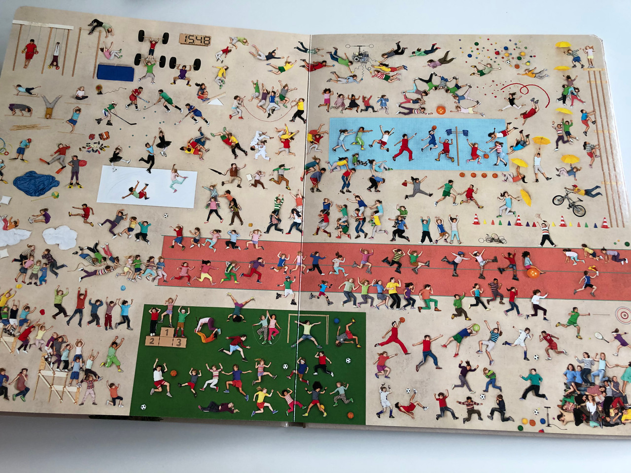 Bongeszo Bence Nyomoz By Jan Von Holleben Hungarian Edition Of Konrad Wimmel Ist Da Mora Konyvkiado 2015 Board Book Children S Seek Find Activity Book Wimmelbook Search And Find Story Bibleinmylanguage