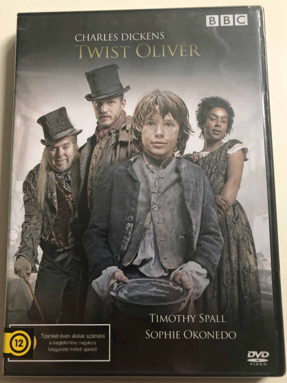 Oliver Twist DVD 2007 Twist Olivér / BBC TV film / Directed by Coky  Giedroyc / Starring: William Miller, Ruby Bentall, Rob Brydon -  bibleinmylanguage