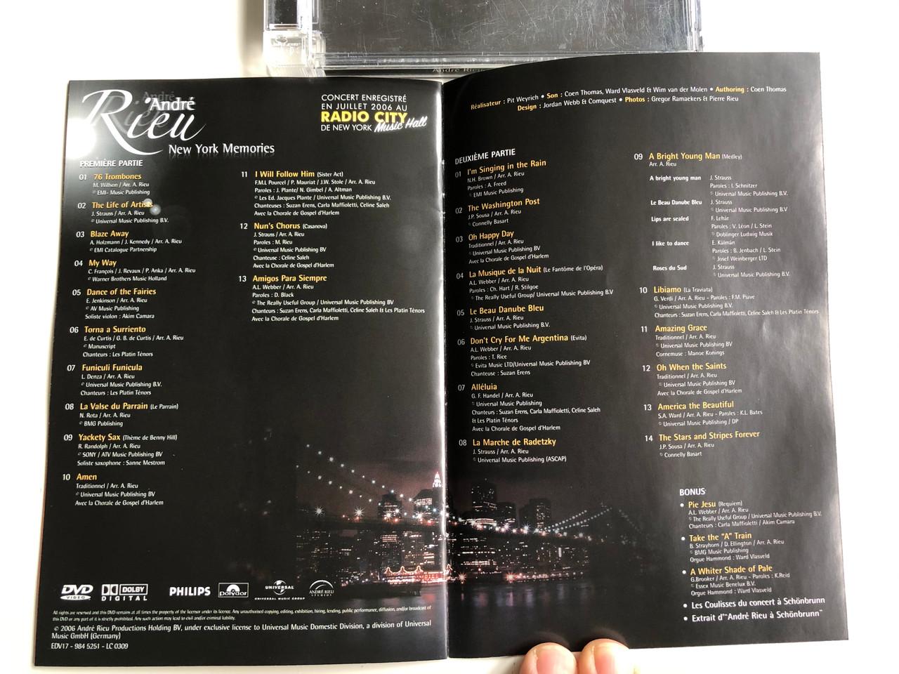 André Rieu - New York Memories DVD 2006 Live at Radio City Music Hall / 76  Trombones, My Way, Amen, Oh Happy Day, Le Marche de Radetzky, America the  Beautiful / EDV17 - bibleinmylanguage
