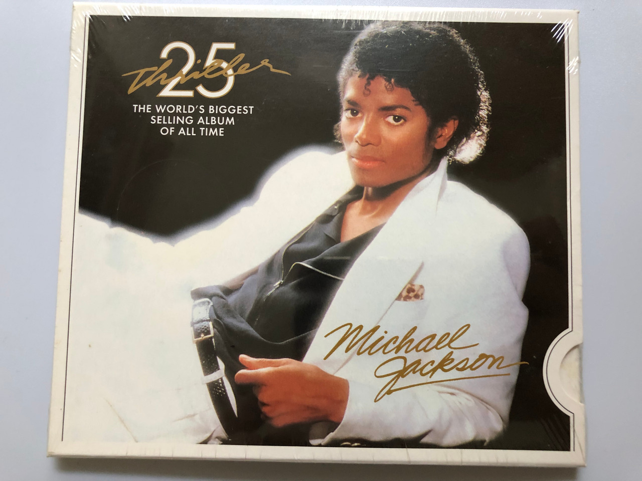 Thriller 25 Michael Jackson / The World's Biggest Selling Album Of