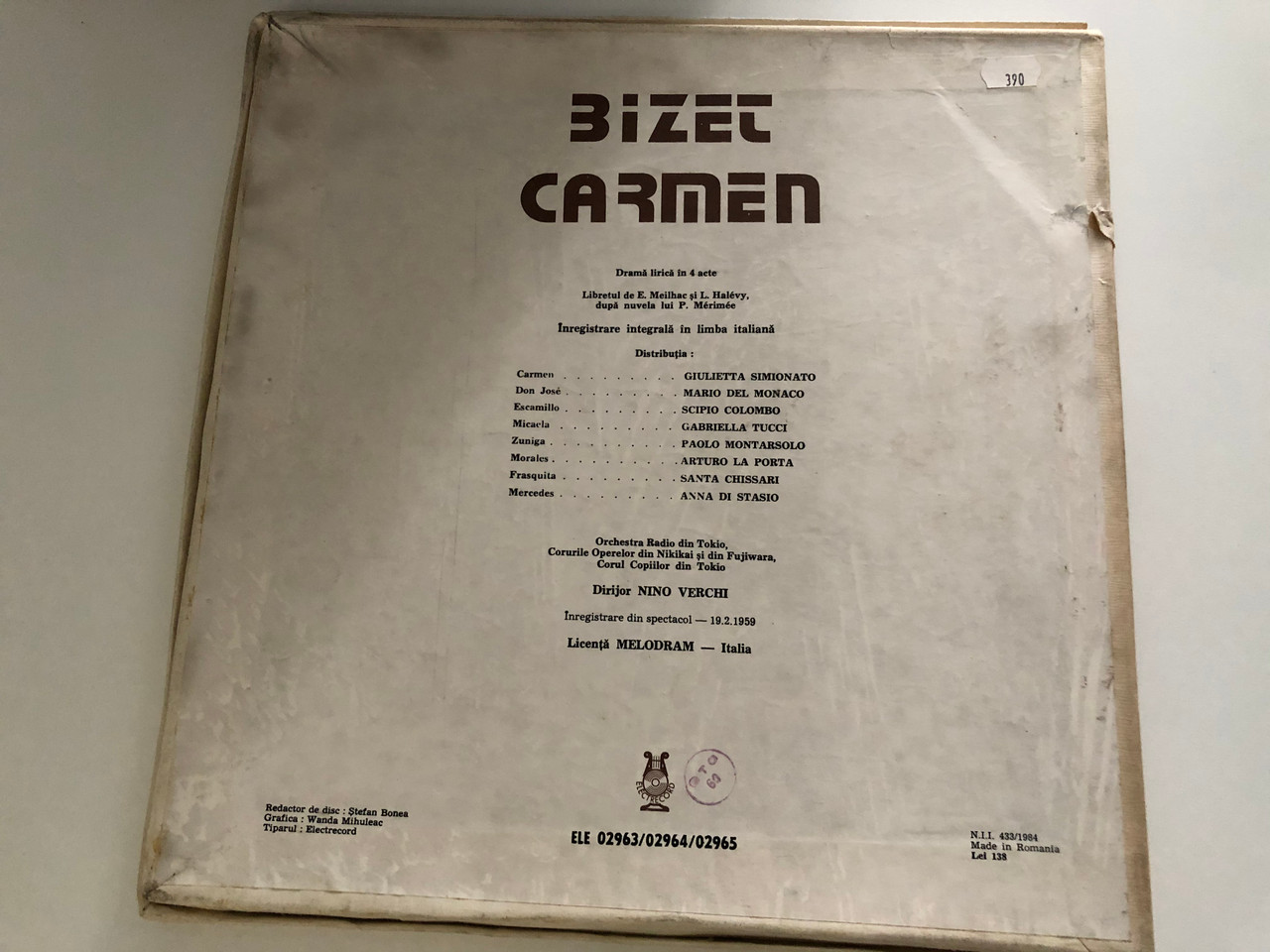 https://cdn10.bigcommerce.com/s-62bdpkt7pb/products/29569/images/176252/Bizet_-_Carmen_Giulietta_Simionato_Mario_del_Monaco_Gabriella_Tucci_Orchestra_Radiodifuziunii_Din_Tokyo_Dirijor_Nino_Verchi_Electrecord_3x_LP_ELE_029630296402965_3__83701.1619091063.1280.1280.JPG?c=2&_ga=2.146603060.1096102493.1619093308-582803094.1619093308