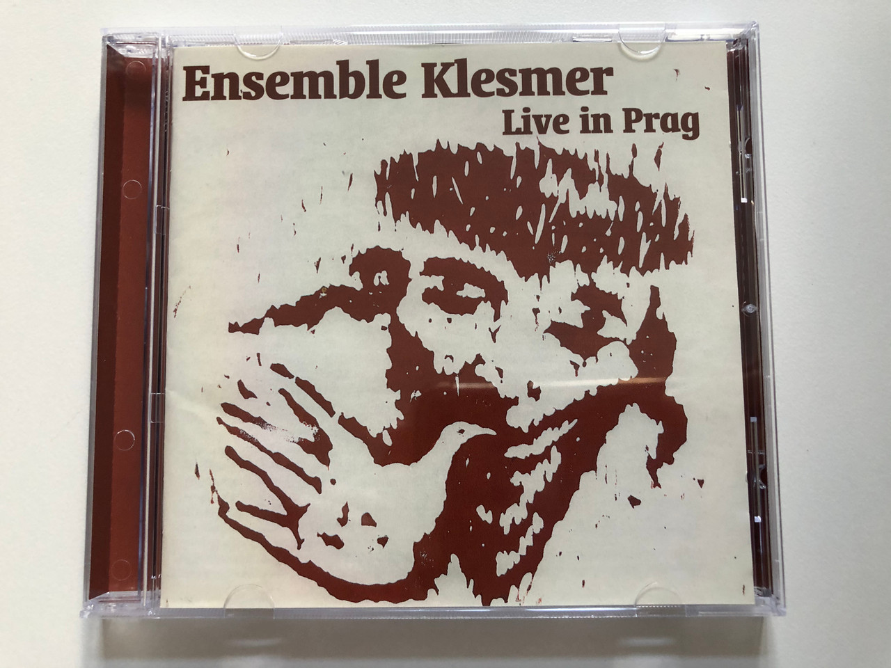 https://cdn10.bigcommerce.com/s-62bdpkt7pb/products/30551/images/180633/Ensemble_Klesmer_Live_In_Prag_Extraplatte_Audio_CD_1997_EX_317-2_1__62723.1623165502.1280.1280.JPG?c=2&_ga=2.249515393.700277554.1623167661-252145610.1623167661
