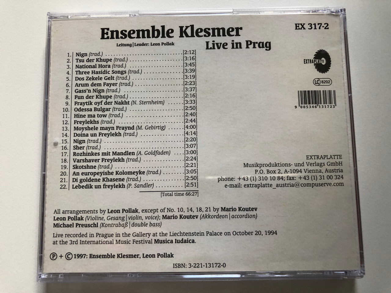 https://cdn10.bigcommerce.com/s-62bdpkt7pb/products/30551/images/180640/Ensemble_Klesmer_Live_In_Prag_Extraplatte_Audio_CD_1997_EX_317-2_7__74520.1623165487.1280.1280.JPG?c=2&_ga=2.249515393.700277554.1623167661-252145610.1623167661