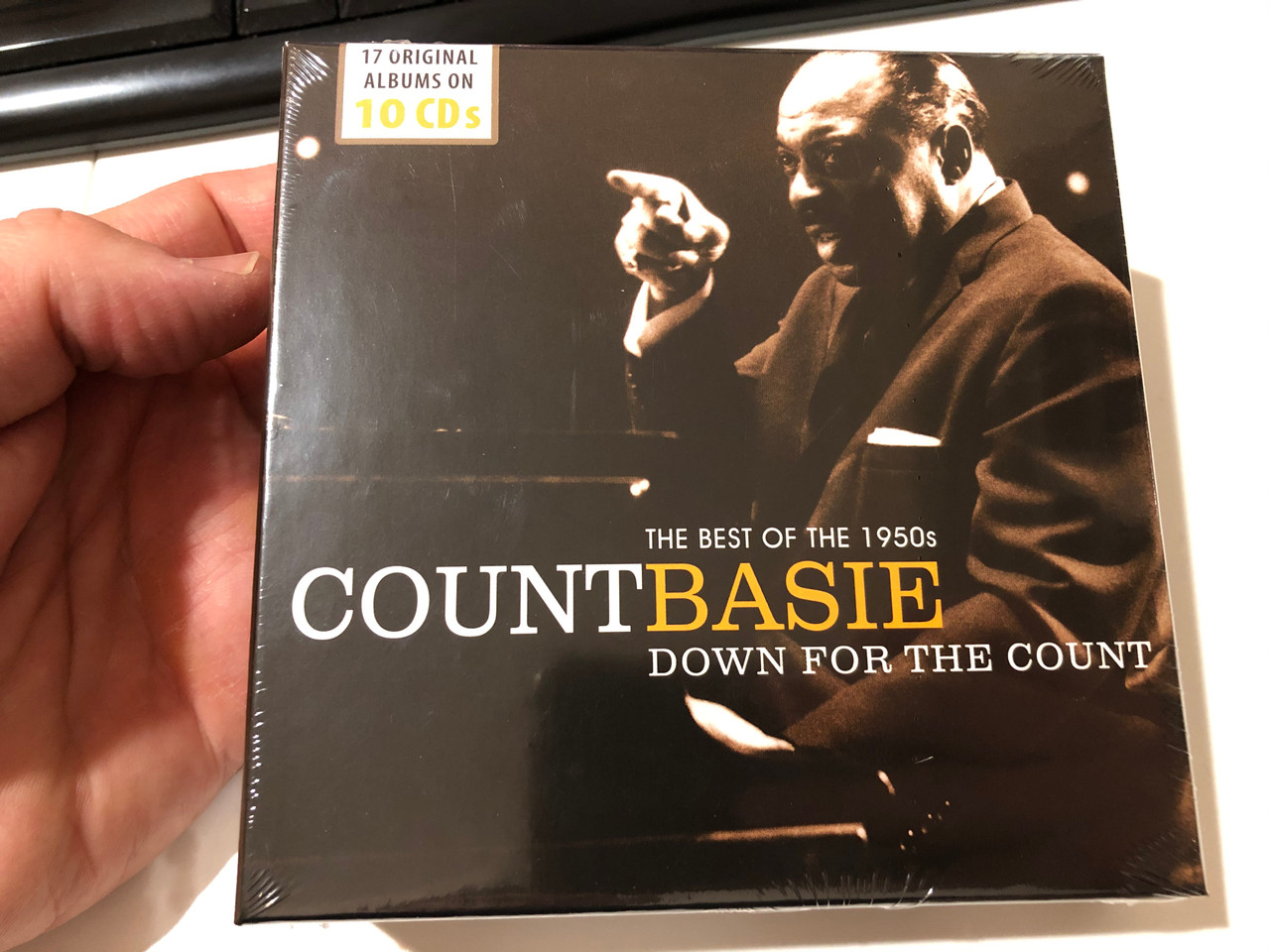 https://cdn10.bigcommerce.com/s-62bdpkt7pb/products/30839/images/181952/Count_Basie_Down_For_The_Count_-_The_Best_Of_The_1950s_17_Original_Albums_On_10_CDs_The_Intense_Media_10x_Audio_CD_Stereo_Mono_600192_1__01456.1624016690.1280.1280.JPG?c=2