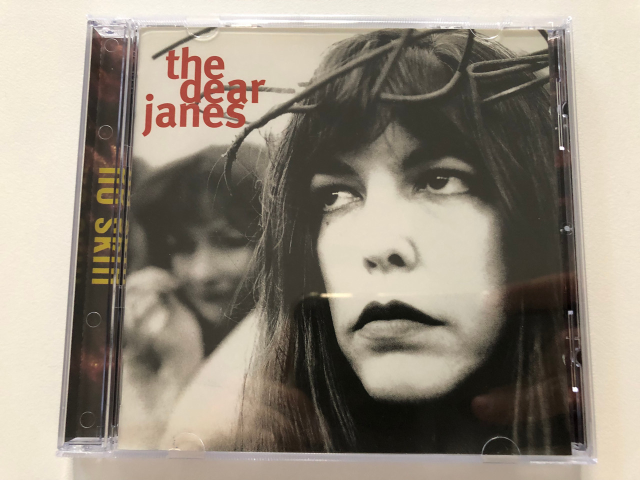https://cdn10.bigcommerce.com/s-62bdpkt7pb/products/30950/images/182500/The_Dear_Janes_No_Skin_Castle_Communications_Audio_CD_1996_TRA_CD107_1__38696.1624554639.1280.1280.JPG?c=2