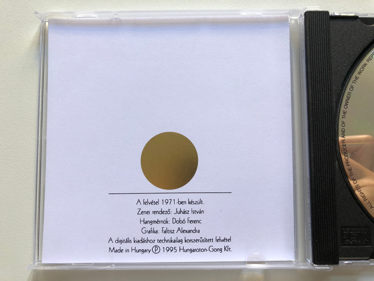 Hungária - Tűzveszélyes (Fehér album) CD / Gong CD Audio 1995 / HCD 17424 -  bibleinmylanguage