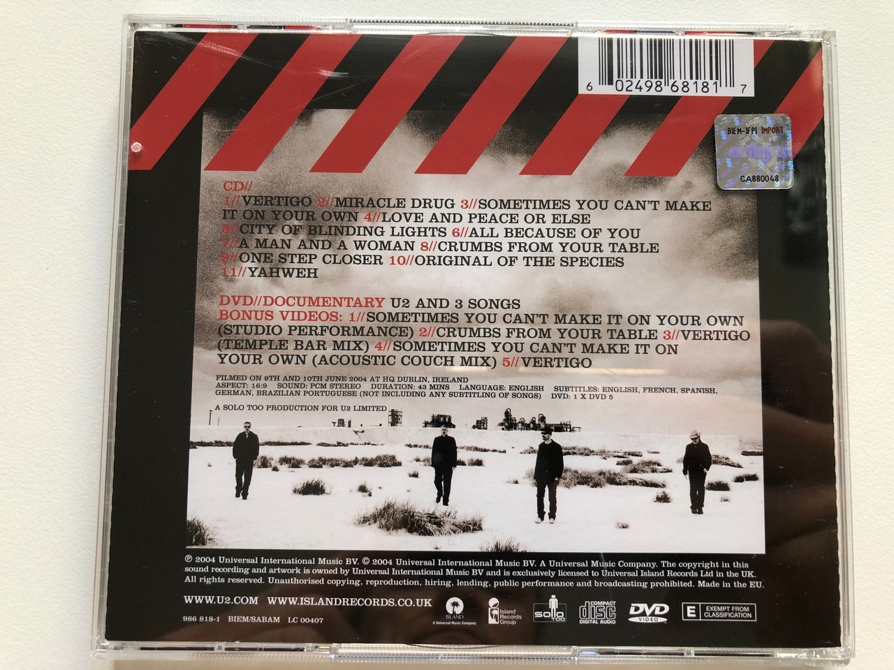 U2 – How To Dismantle An Atomic Bomb / Double album CD/DVD: CD: 11 new  songs featuring the hit single Vertigo; DVD: A documentary & 5 video  performances from U5 HQ /