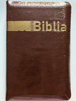 Svätá Biblia - Jozef Roháček Preklad / Slovak Brown Leather bound Bible with zipper and thumb index / Z Povodnych Jazykov Preložil Prof. Jozef Roháček / Slovenská Biblická Spoločnost 2020 / (9788089846474)