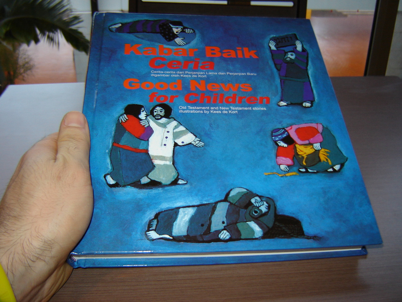 Indonesian - English Children's Bible / KABAR BAIK CERIA ...