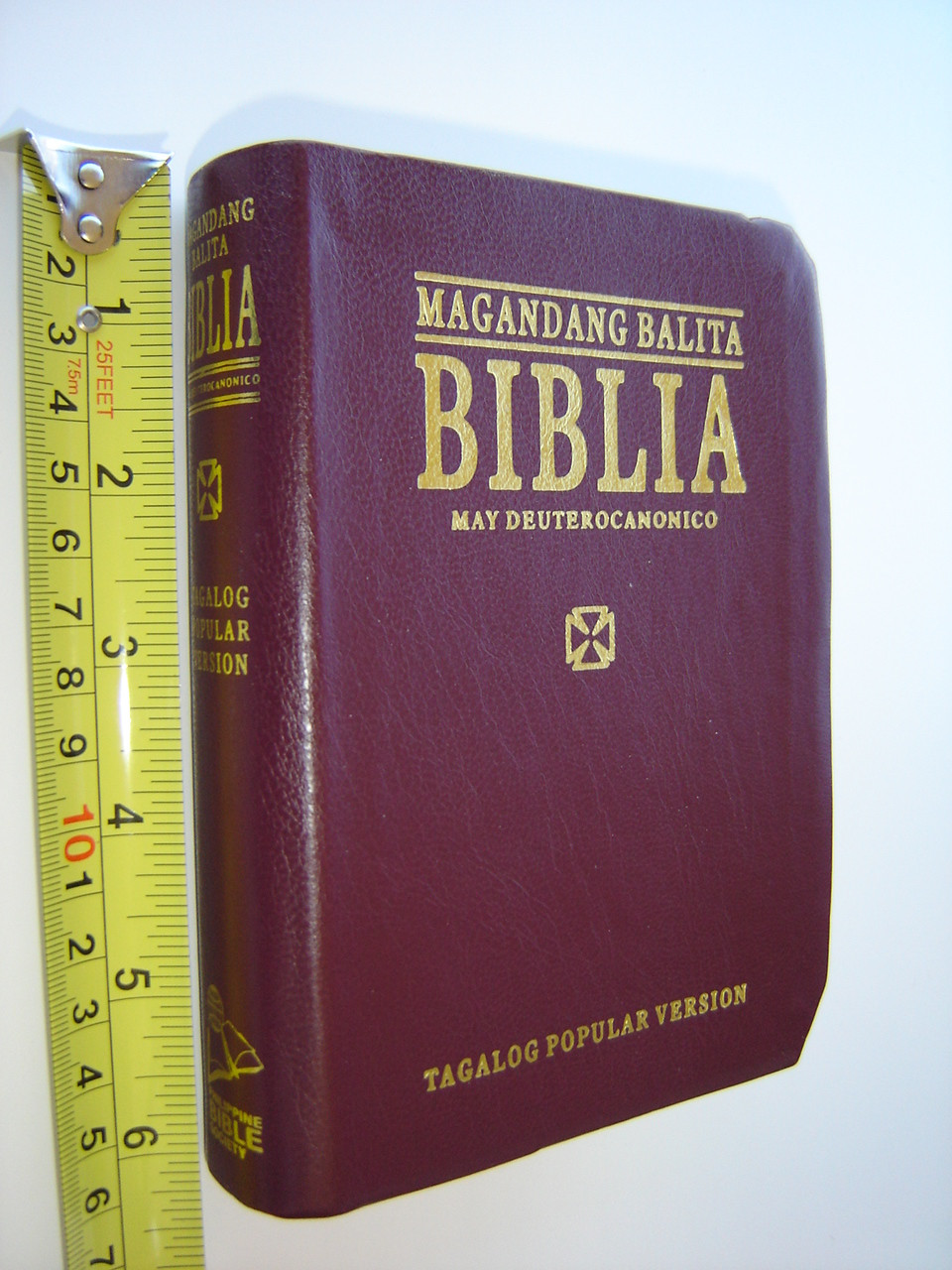 Tagalog Bible with Deuterocanonical Books / Magandang Balita Biblia