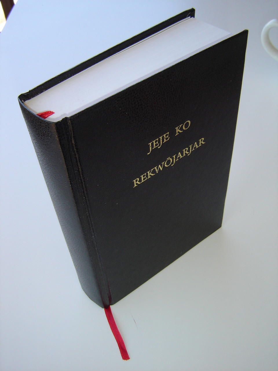 Marshallese Bible with Footnotes / JEJE KO REKWOJARJAR / Words