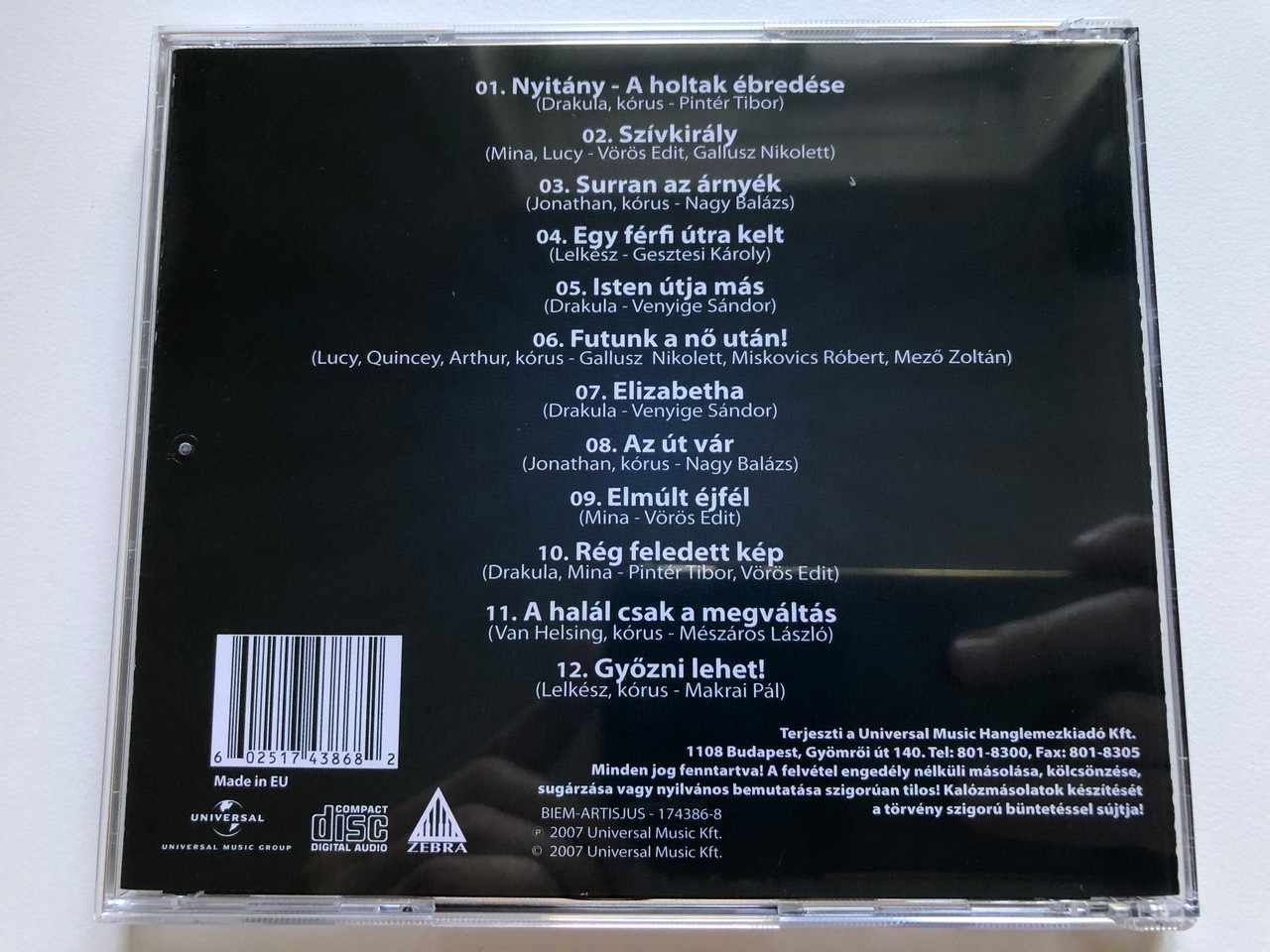 https://cdn10.bigcommerce.com/s-62bdpkt7pb/products/45116/images/241123/Drakula_Musical_Universal_Music_2007_174386-8_5__98075.1658416767.1280.1280.JPG?c=2&_gl=1*195gbdw*_ga*MjA2NTIxMjE2MC4xNTkwNTEyNTMy*_ga_WS2VZYPC6G*MTY1ODQxNTU2NS40OTMuMS4xNjU4NDE2NDM0LjQ4