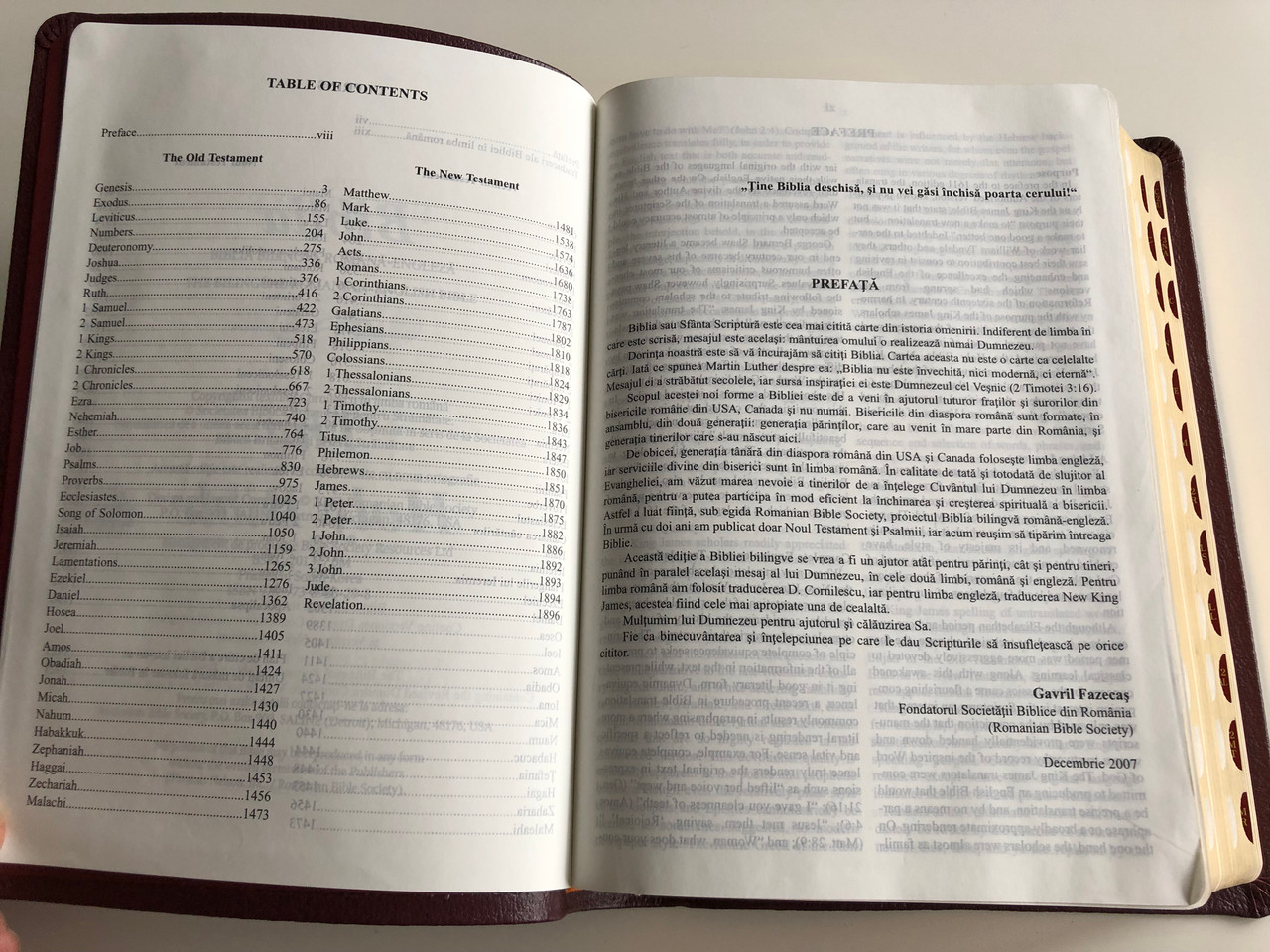 Romanian English Bilingual Holy Bible Rdcv Nkjv Burgundy