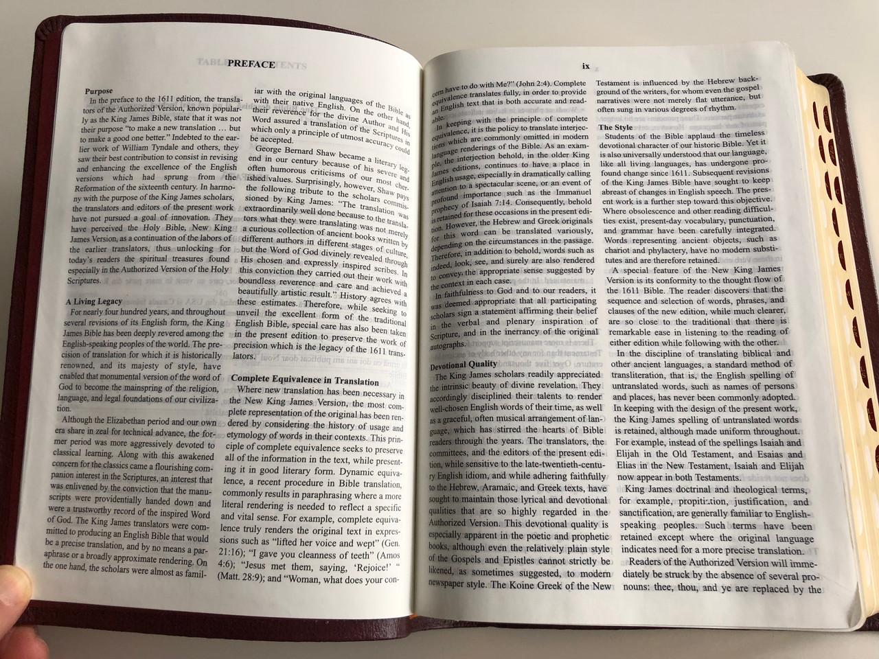 Romanian English Bilingual Holy Bible Rdcv Nkjv Burgundy